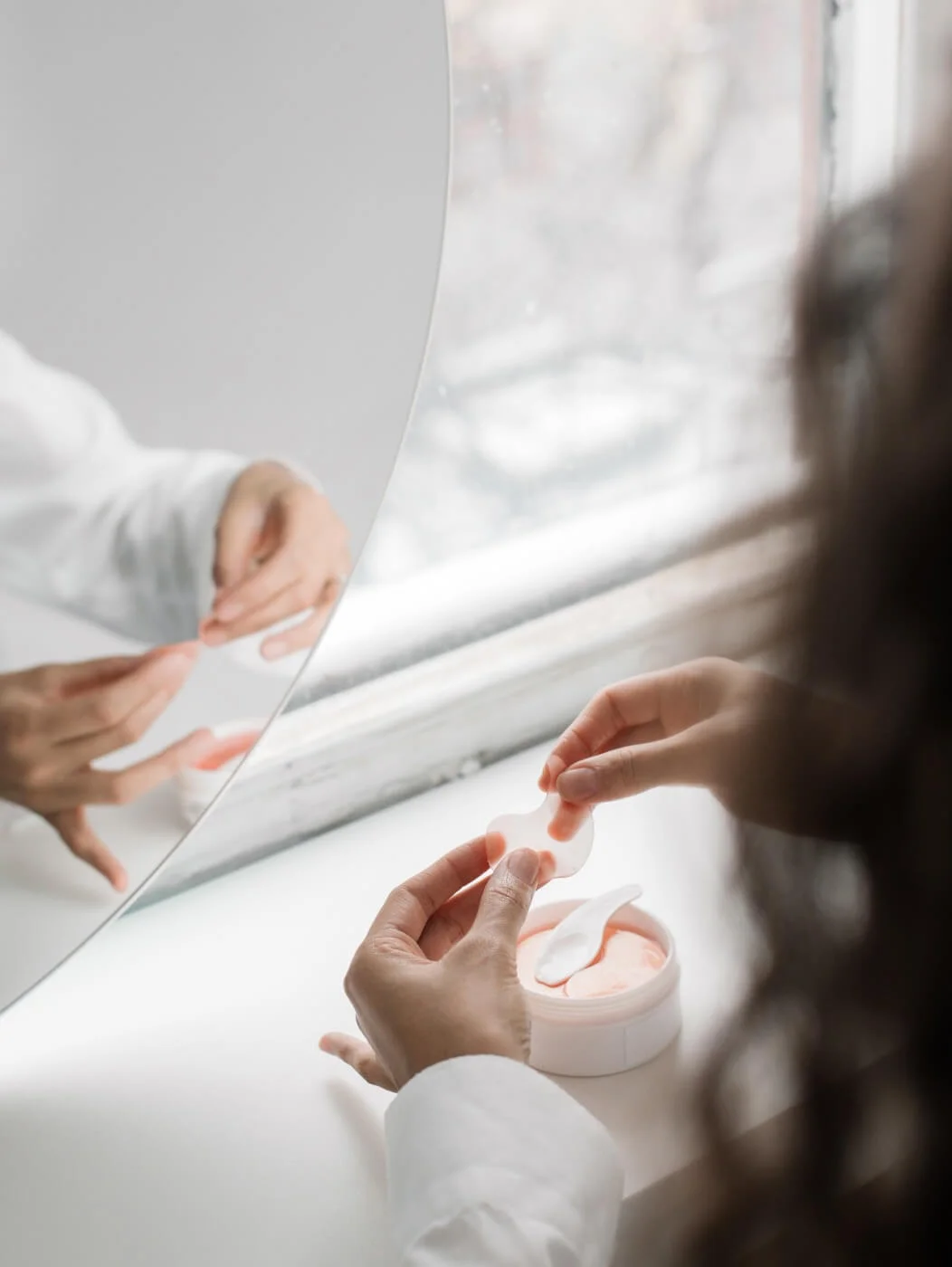 Γιατί ο σωστός καθαρισμός προσώπου είναι το Α και το Ω της περιποίησης